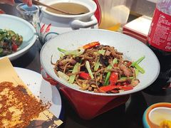 -川流不息·地道川菜·小龙虾(松东路店)