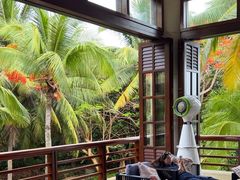 -亚龙湾喜来登·美景台大堂吧