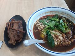 -遇见小面(白云机场T2安检外店)
