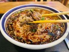 -云阿蛮云南生烫牛肉米线(奉贤路店)