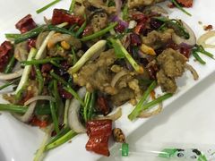 -虾弄弄海派小龙虾·牛羊蝎子火锅