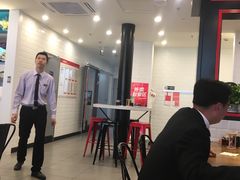 -李先生牛肉面大王(上海站南广场店)