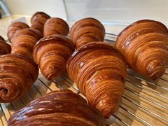 -VERIE BAKEHOUSE