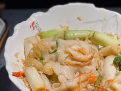 小龙虾拌面-虾胡闹龙虾馆(湄南河店)