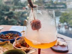 -包整·丝娃娃(一览甲秀楼风景店)