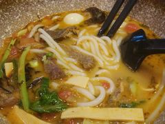 老坛酸菜牛肉-蒙自源小锅米线(金佰利店)