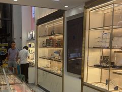 -世纪大明眼镜·蔡司战略授权店(汉街店)