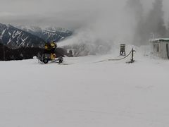 -丝绸之路山地度假区滑雪场