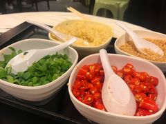 -鲜入围煮花胶鸡海鲜火锅