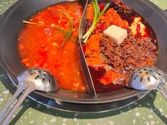 -五里关火锅(上海鑫耀·光环Live店)