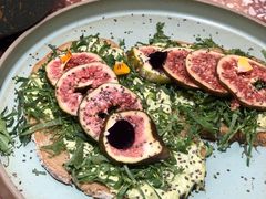 无花果手撕鸡肉tapas-Toris(LuOne凯德晶萃广场店)