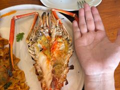 -Chom Cafe and Restaurant