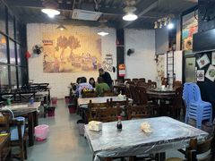 大堂-官塘锋记鱼生·生腌·砂锅粥(牌坊街店)
