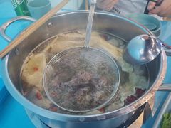 -湾区九号鲜切牛肉火锅(明珠南路店)