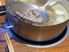 -领鲜潮牛鲜牛羊肉火锅(宏昌店)