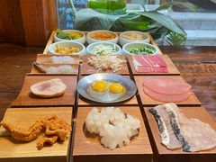 -银米·云南传统过桥米线(双廊黑金冠店)
