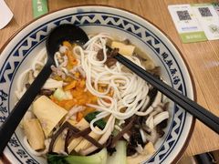 -蒙自源米线大王(信利城市广场店)