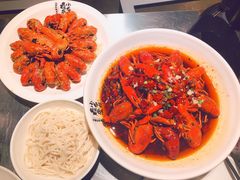 -龙巢盱眙龙虾·牛蛙·烧烤宵夜(八卦岭店)