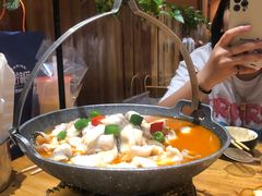 -老滇山寨•云南特色菜•地方菜•民族风情歌舞表演(金碧店)