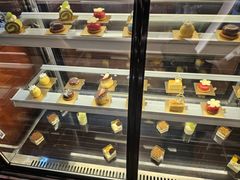 -湖景知味西餐厅•自助餐• 轻食(南京金茂威斯汀大酒店)