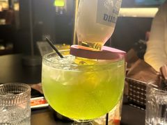 -Mx.cocktail bar