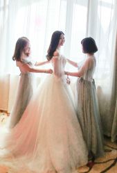 -艾米丽婚纱礼服