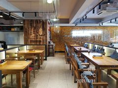 -江城老胖串店·海鲜·小龙虾(世光路店)