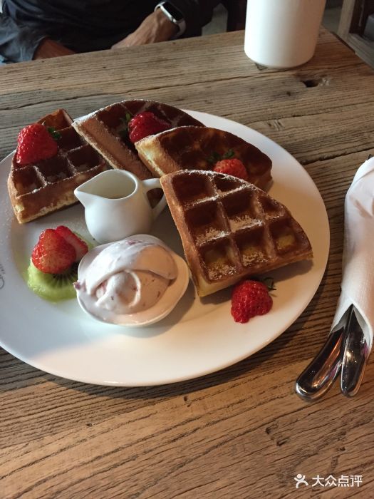 漫咖啡(健德门店)水果冰淇淋华夫饼图片 - 第2张