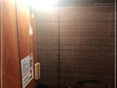 -独食火锅·半米屋台(直营总店)