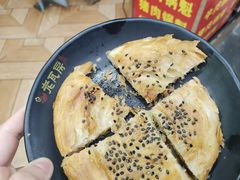 牛肉锅盔-青石桥老瓦房肥肠粉总店(青石桥总店)