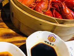 -琥珀老六龙虾(四里河店)