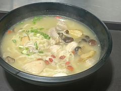 麻油鸡汤面-寻味闽台风味美食馆·王记手打面