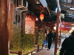 -三道苗苗鱼·美蛙黄辣丁(八里店)