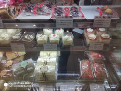 零售区-红宝石·鲜奶小方(莘庄龙之梦店)