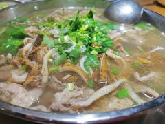 -大众跷脚牛肉馆·非遗传承单位(峨眉山店)