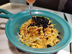 鱼子酱干捞粉丝-蜜桃花开·中西融合菜E&W(南长街店)