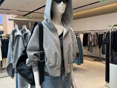 -URBAN REVIVO(七宝领展广场店)