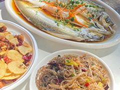 -丹水桥地锅鱼·翘嘴鲌·地方特色全鱼宴(丹江口大坝店)