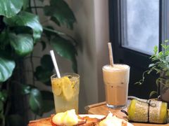 -Common Table · Brunch & Coffee