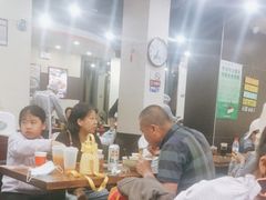 -李先生牛肉面大王(北京站售票厅餐厅)