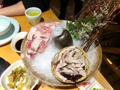 -洪氏嗨捞·广东猪肚鸡·椰子鸡火锅(西咸万象城店)
