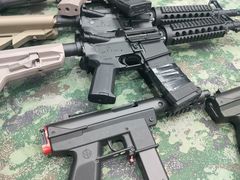 -兵魂·室内真人CS枪战俱乐部·团建·军事轰趴馆