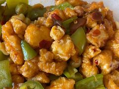 宫爆鸡丁-方城小吃店