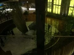 -上海滴水湖皇冠假日酒店