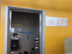 -麦当劳(鄂尔多斯机场店)