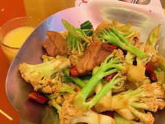 -神府路壹号·海鲜烧烤·砂锅粥·锅物(三坊七巷店)