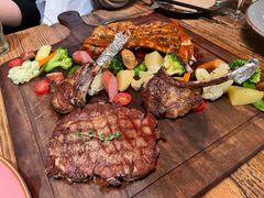 迷迭香烤羊排配土豆-SISTERS BAR RESTAURANT川意酒馆(嘉善老市H楼店)