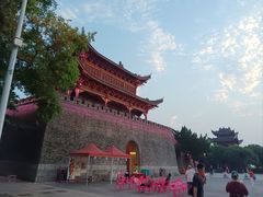 -巴陵广场