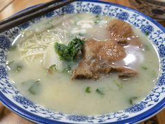 倒笃菜片儿川-何太太馄饨面铺(大浒东苑店)