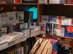 -橡皮书店(翠湖北路店)